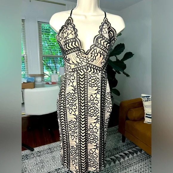 Dainty Hooligan | Dresses | Bodycon Semi Formal Dress Nude With Black Lace  Overlay Perfect Condition | Poshmark